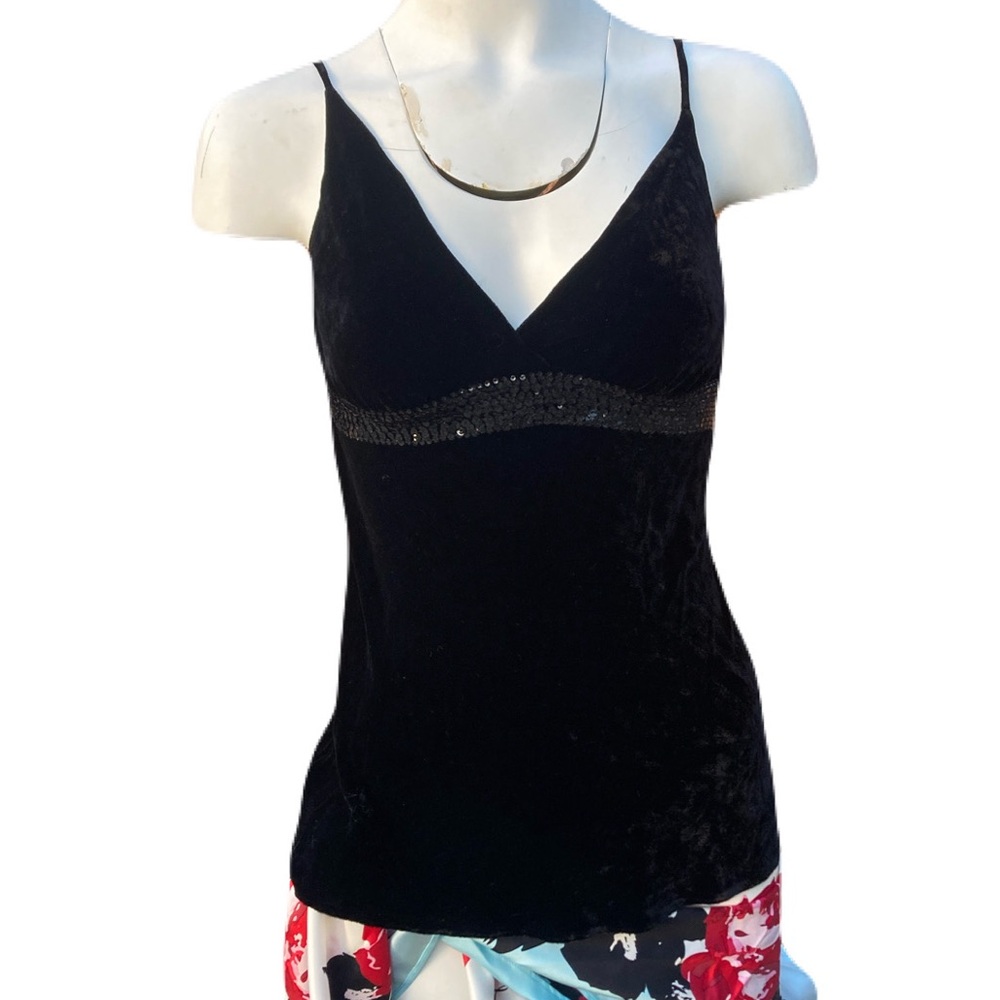 Express Sleeveless Low Cut Black
Women's Size X-Small,...